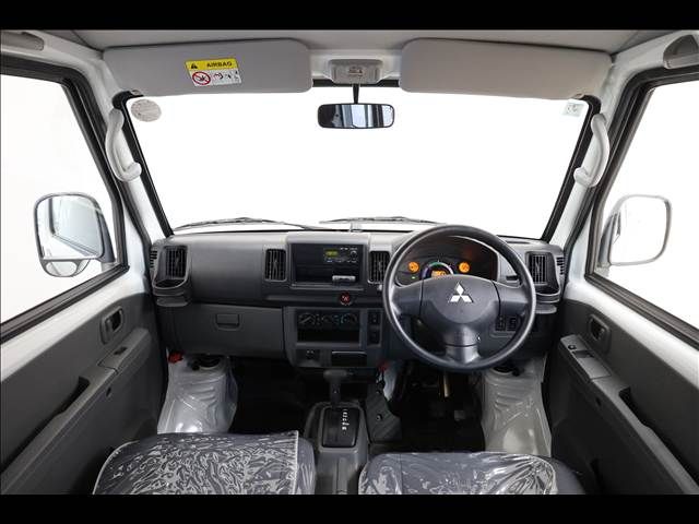 MITSUBISHI MINICAB-MiEV 2017