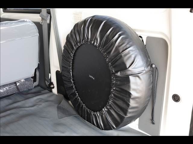 MITSUBISHI MINICAB-MiEV 2017