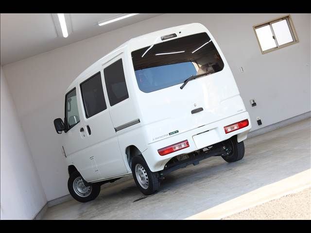 MITSUBISHI MINICAB-MiEV 2017