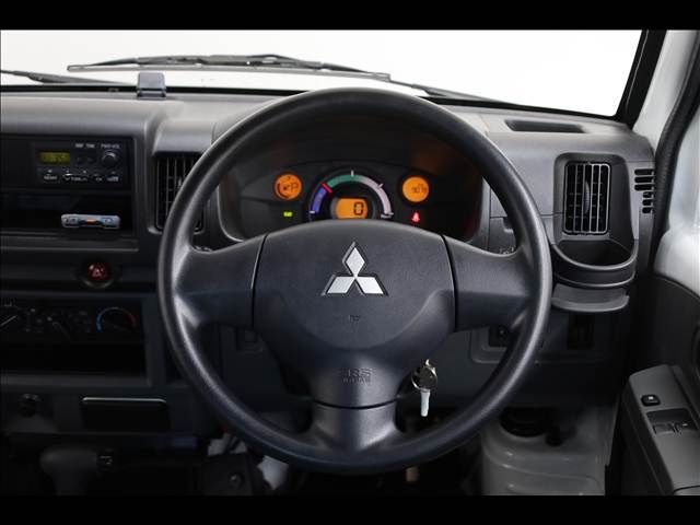 MITSUBISHI MINICAB-MiEV 2017