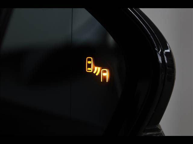 TOYOTA PRIUS PHV 2022