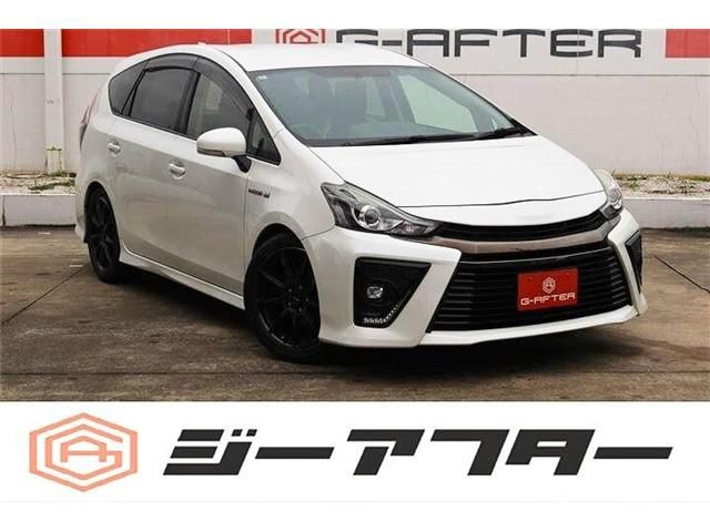 TOYOTA PRIUS Alpha 2016