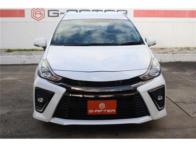 TOYOTA PRIUS Alpha 2016