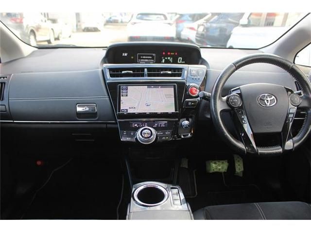 TOYOTA PRIUS Alpha 2016