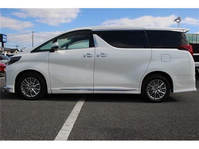 TOYOTA ALPHARD hybrid 4WD 2023