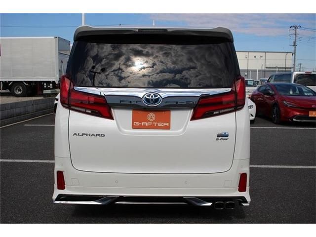TOYOTA ALPHARD hybrid 4WD 2023