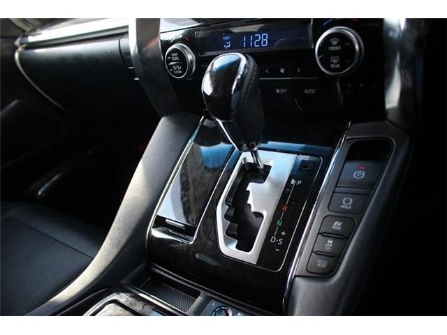 TOYOTA ALPHARD hybrid 4WD 2023