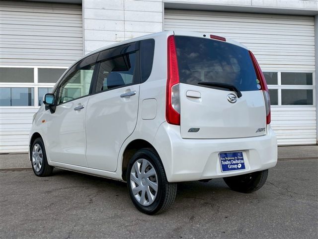 DAIHATSU MOVE 4WD 2013