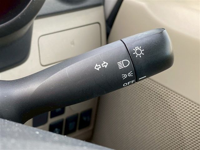 DAIHATSU MOVE 4WD 2013