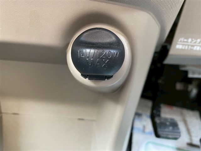 DAIHATSU MOVE 4WD 2013