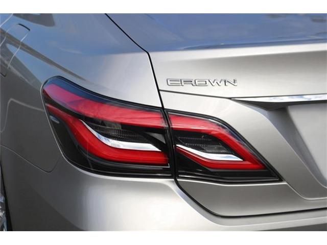 TOYOTA CROWN sedan hybrid 2018