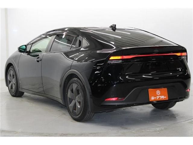TOYOTA PRIUS 2023