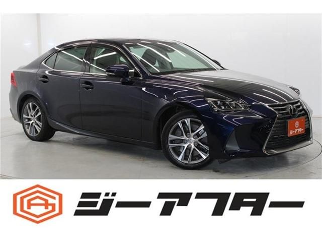 TOYOTA LEXUS IS200t 2017