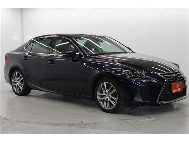 TOYOTA LEXUS IS200t 2017