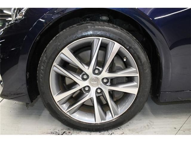 TOYOTA LEXUS IS200t 2017