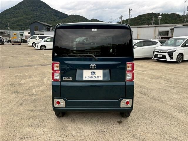 TOYOTA PIXIS MEGA 2021