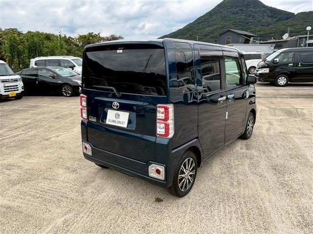 TOYOTA PIXIS MEGA 2021