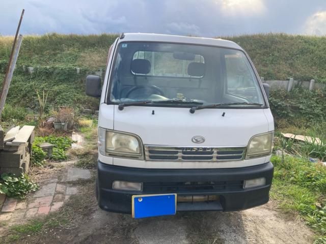 DAIHATSU HIJET truck 4WD 1999