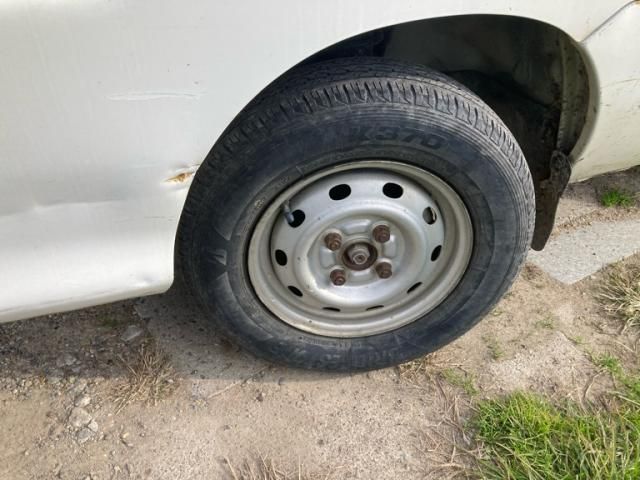 DAIHATSU HIJET truck 4WD 1999