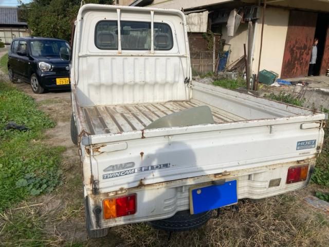 DAIHATSU HIJET truck 4WD 1999