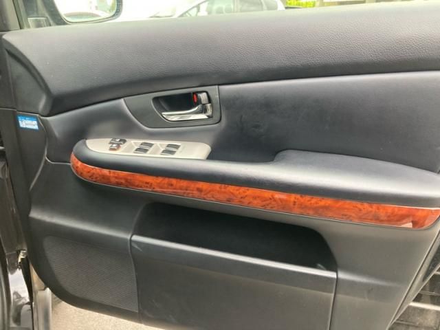 TOYOTA HARRIER 2WD 2005