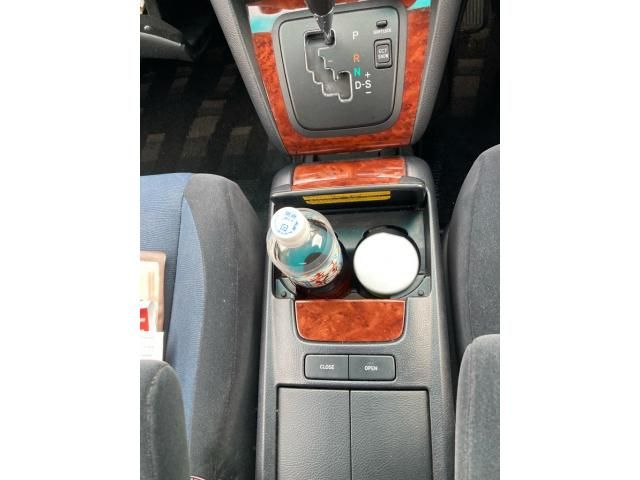 TOYOTA HARRIER 2WD 2005