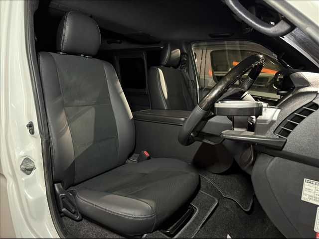 TOYOTA HIACE van 2WD 2023