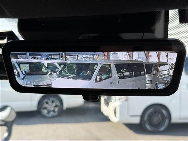 TOYOTA HIACE van 2WD 2023