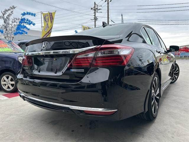 HONDA ACCORD HYBRID 2017