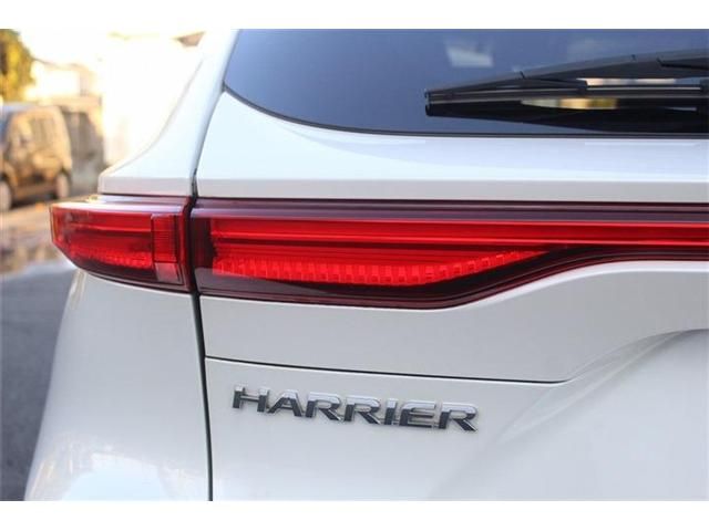 TOYOTA HARRIER HYBRID 2020