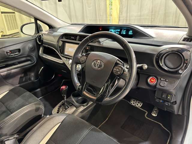 TOYOTA AQUA 2014