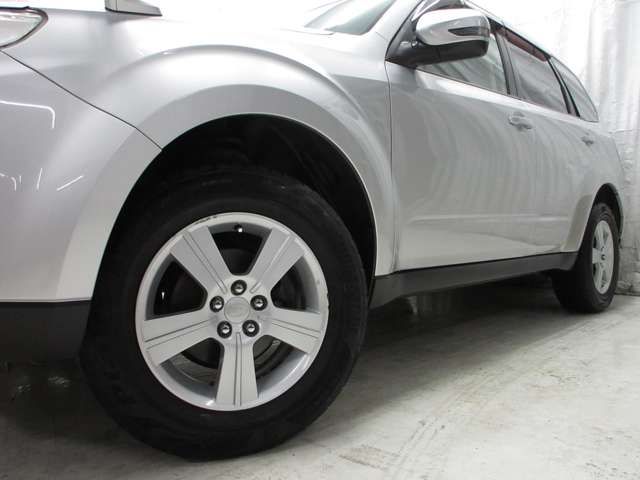 SUBARU FORESTER 2011