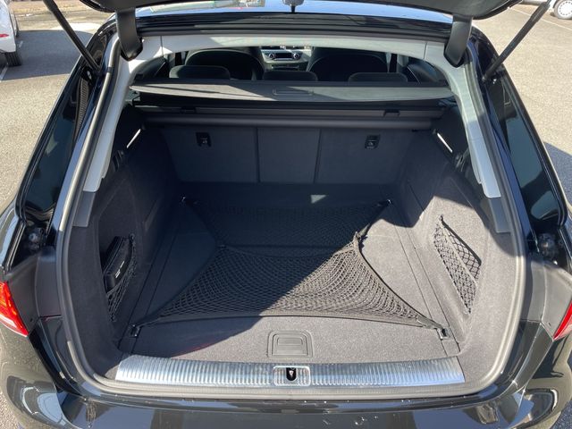 AUDI AUDI A4 AVANT 2016