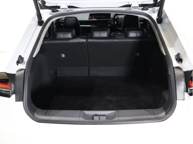 TOYOTA PRIUS 4WD 2024