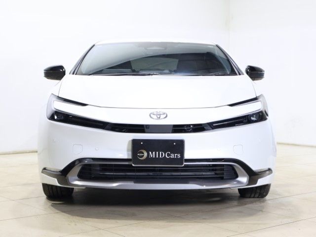 TOYOTA PRIUS 4WD 2024