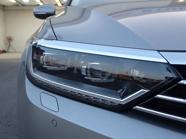 VOLKSWAGEN VOLKSWAGEN PASSAT VARIANT 2017