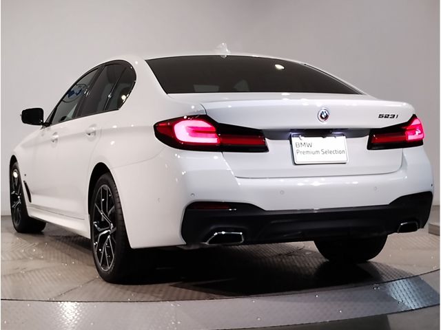 BMW BMW 5series sedan 2023