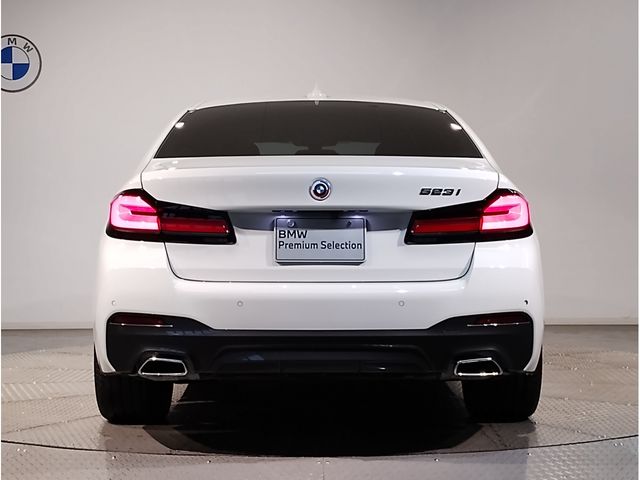 BMW BMW 5series sedan 2023