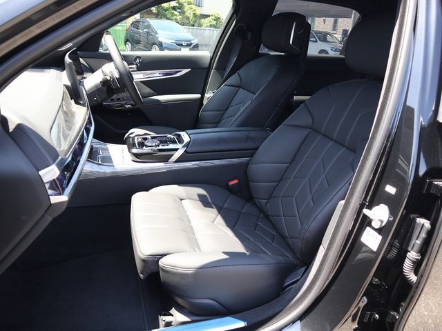 BMW BMW 7series 2025