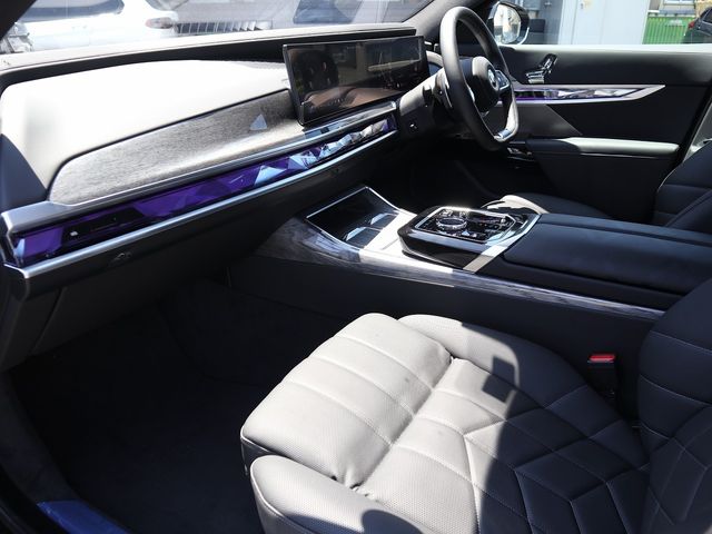 BMW BMW 7series 2025