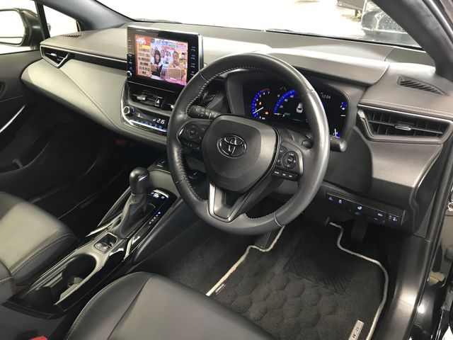 TOYOTA COROLLA TOURING HYBRID 2019