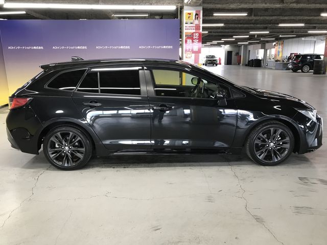 TOYOTA COROLLA TOURING HYBRID 2019