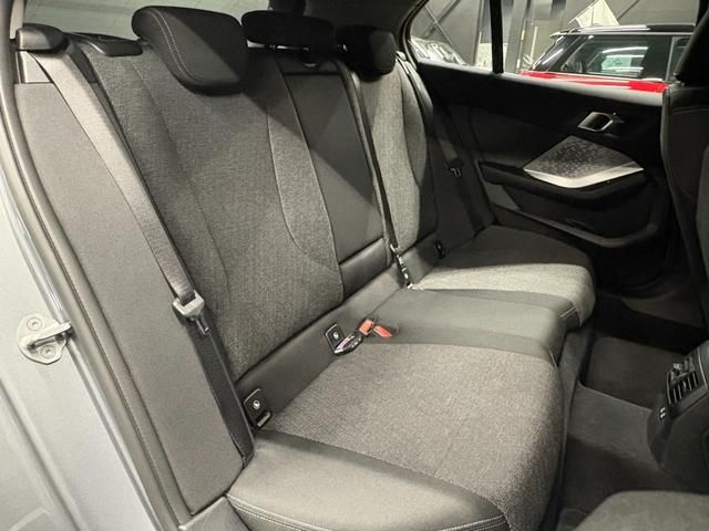 BMW BMW 1series 2025