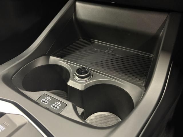 BMW BMW 1series 2025