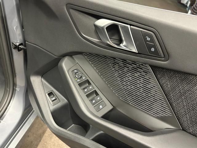 BMW BMW 1series 2025