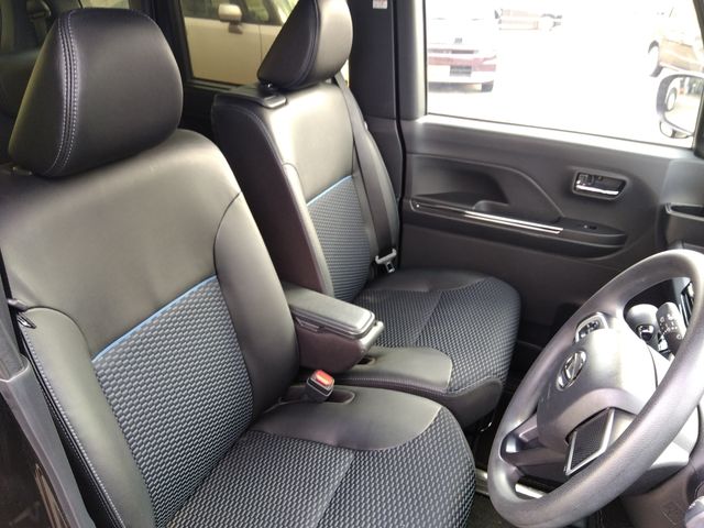 DAIHATSU TANTO CUSTOM 4WD 2023