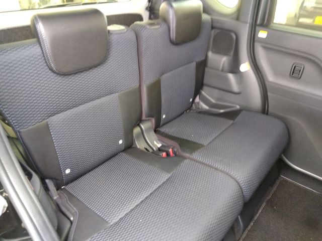 DAIHATSU TANTO CUSTOM 4WD 2023