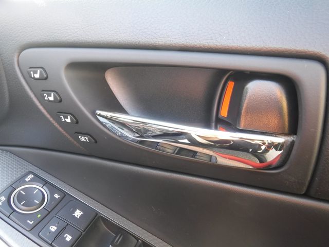 TOYOTA LEXUS IS300h 2015