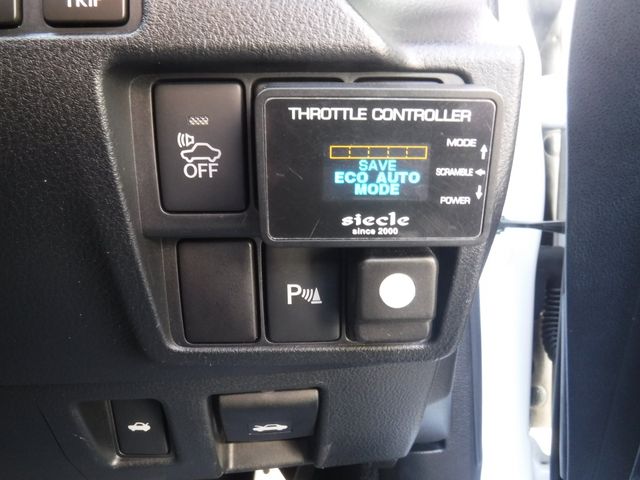 TOYOTA LEXUS IS300h 2015