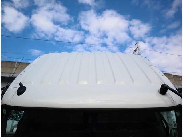 MITSUBISHI FUSOU FIGHTER 2025